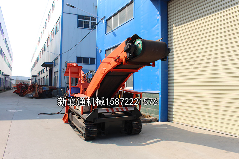 80履帶皮帶耙渣機(jī).jpg 80履帶皮帶耙渣機(jī).jpg