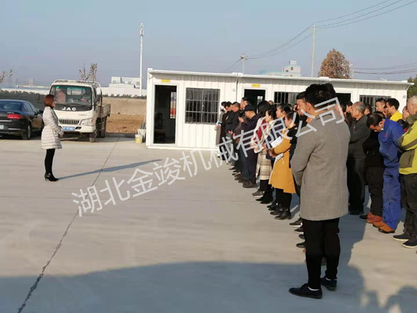 楊經理_副本.jpg 楊經理_副本.jpg