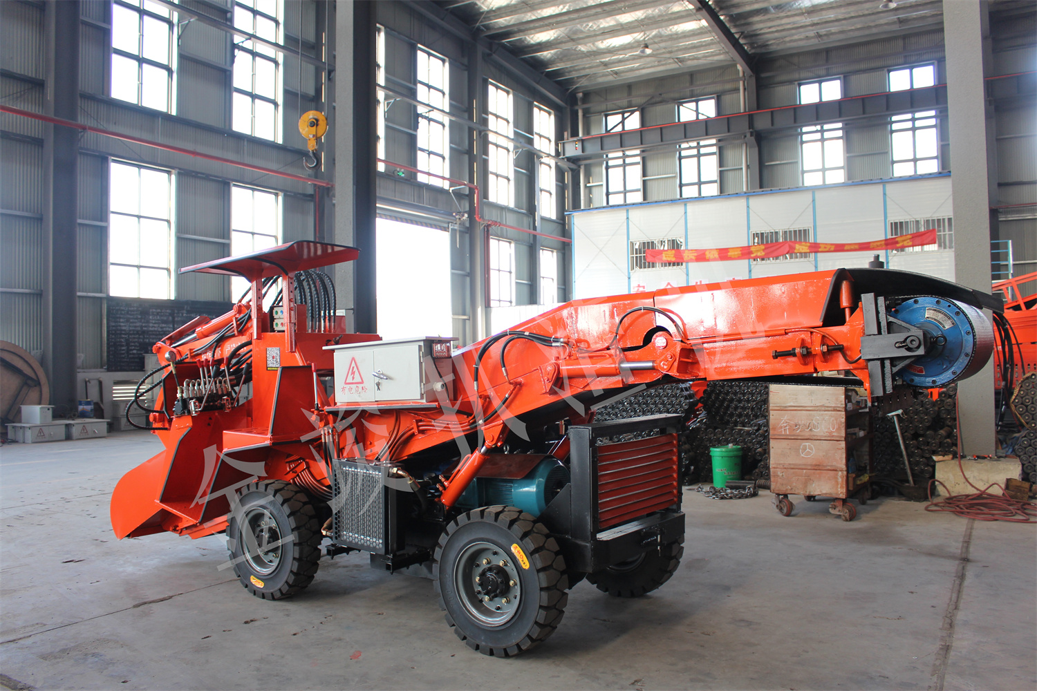 5.17輪皮帶錘扒渣機 (6).jpg